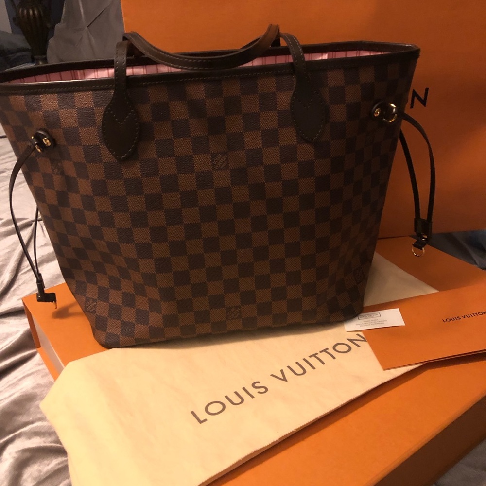 Louis Vuitton Neverfull